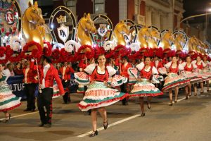 Marchas Populares | Desfile na Avenida Luísa Todi