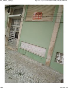 thumbnail of Rua-Silva-Porto-nº-9-e-nº11-ratazanas-saindo-de-buraco-na-calcada