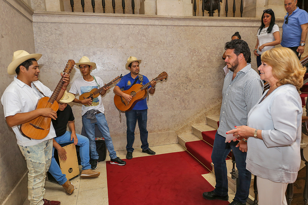 EXIB Música | Visita do presidente de Cosoleacaque, Veracruz, México