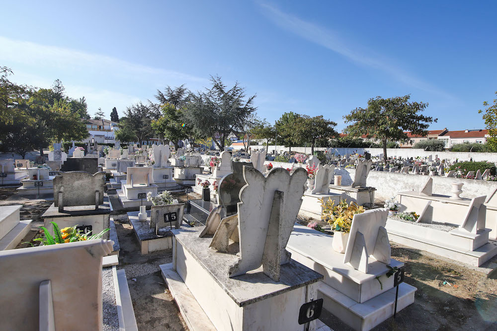 Obras | ampliação do cemitério de Vila Nogueira de Azeitão | novos ossários