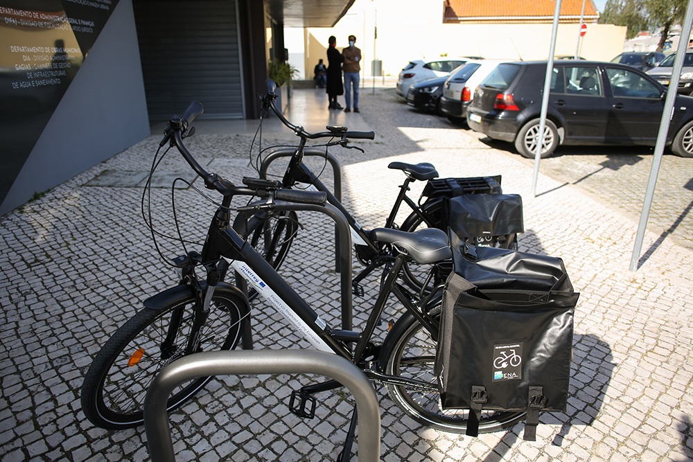ENA entrega de bicicletas elétricas à autarquia