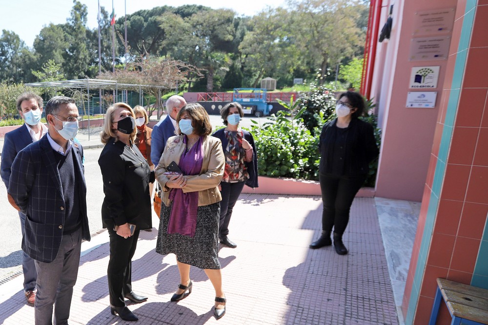 Remoção de coberturas em fibrocimento | Executivo municipal visita escolas - D. Manuel Martins