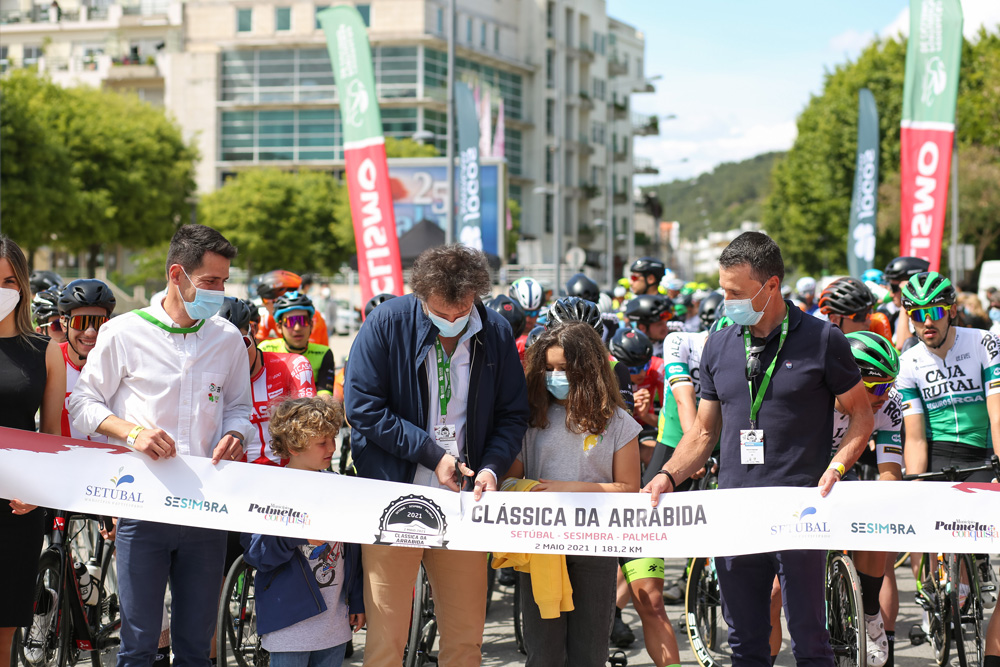 Ciclismo | Clássica da Arrábida 2021 - partida Avenida Luísa Todi