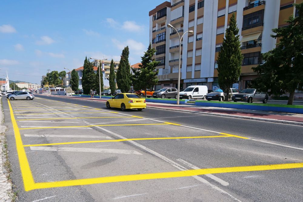 Avenida dos Ciprestes | pintura de sinalização rodoviária provisória