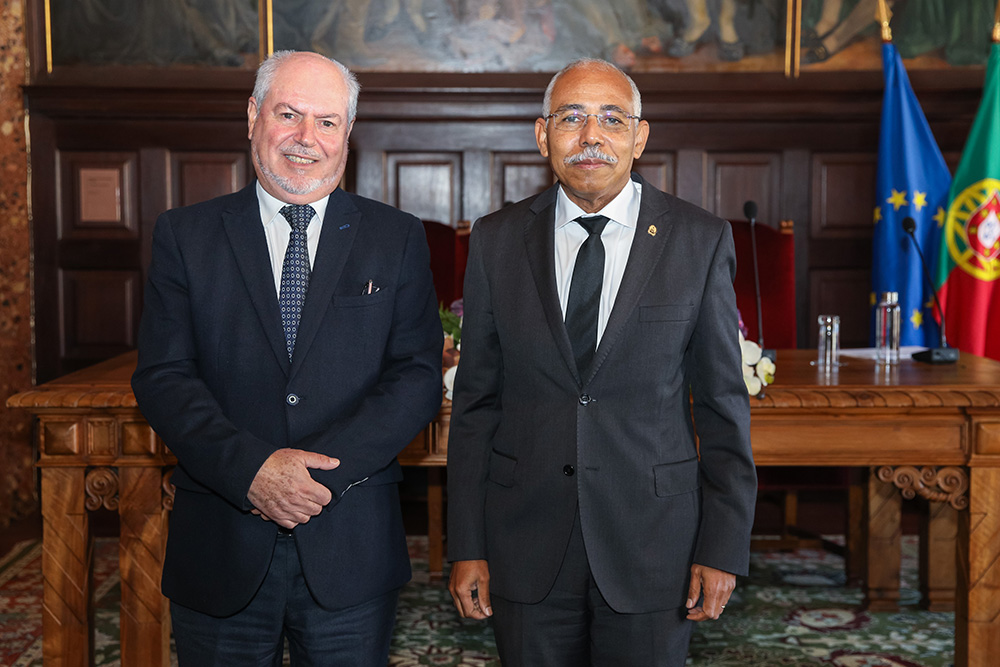 Encontro entre Embaixador de Angola e presidente André Martins