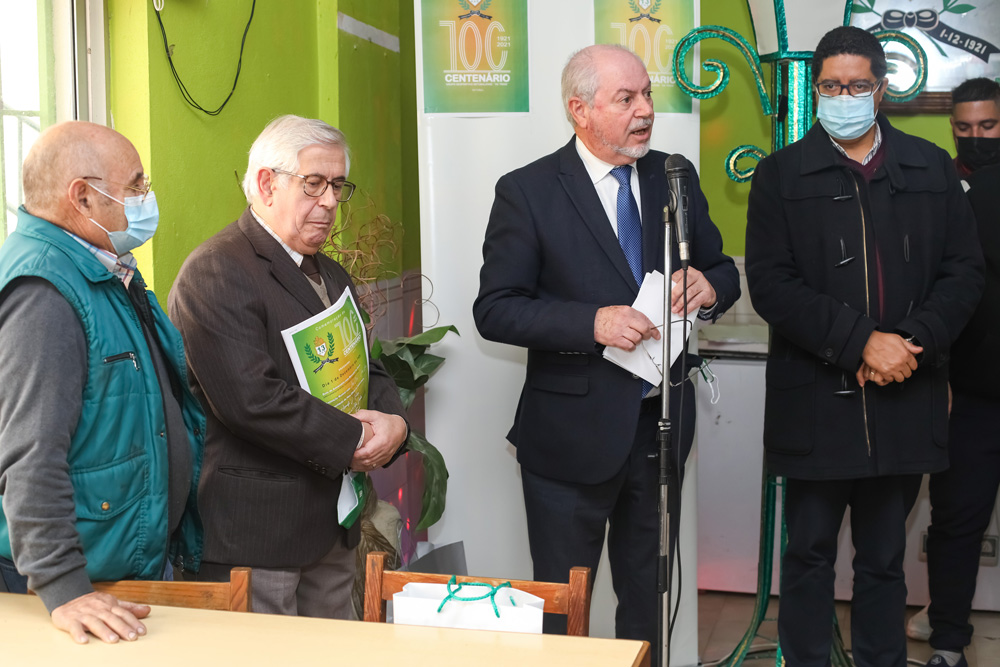 O Grupo Desportivo Setubalense Os 13 comemorou o centésimo aniversário numa cerimónia que incluiu a apresentação do hino da coletividade