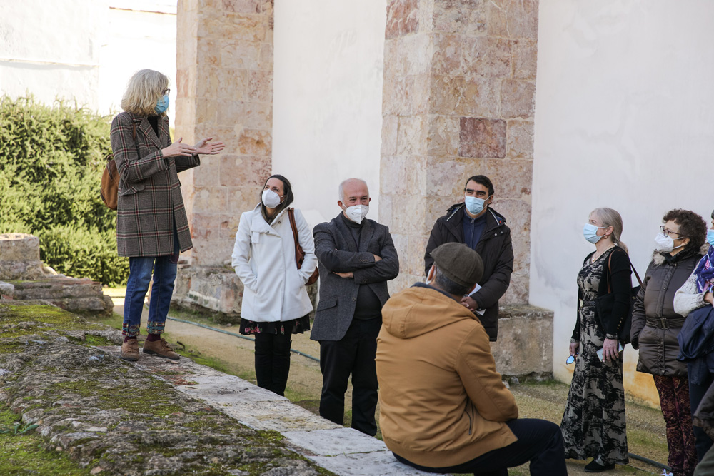 A escritora Isabel Stilwell participou na visita guiada ao Convento de Jesus "À volta de D. Manuel - 500 anos depois"