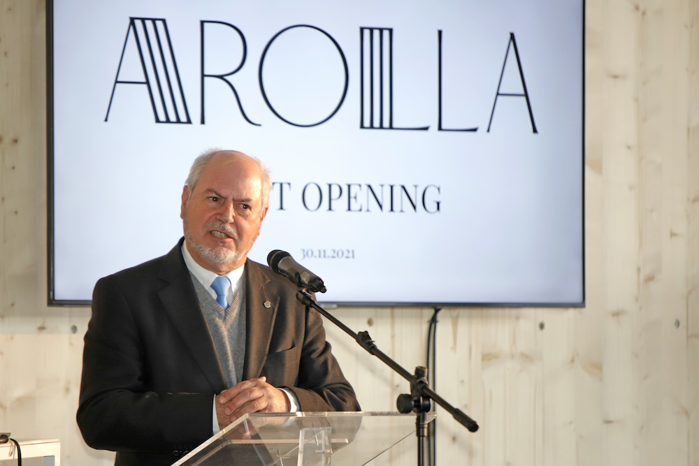 Presidente André Martins fala na inauguração da nova fábrica da Arolla em Setúbal