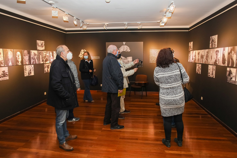 A exposição "40 Anos, 40 Imagens - Típicas de Setúbal", com fotografias de Fernando Pinho, está patente no Museu de Trabalho Michel Giacometti