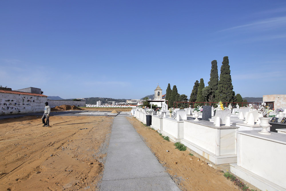 A Câmara Municipal de Setúbal está a proceder a melhoramentos no Cemitério de Nossa Senhora da Piedade