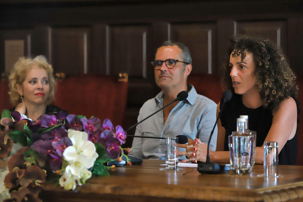 A vereadora Rita Carvalho, com Olga Makarina e Marcos Santos, na apresentação do Luísa Todi CantoFest - Festival Internacional de Ópera de Setúbal.