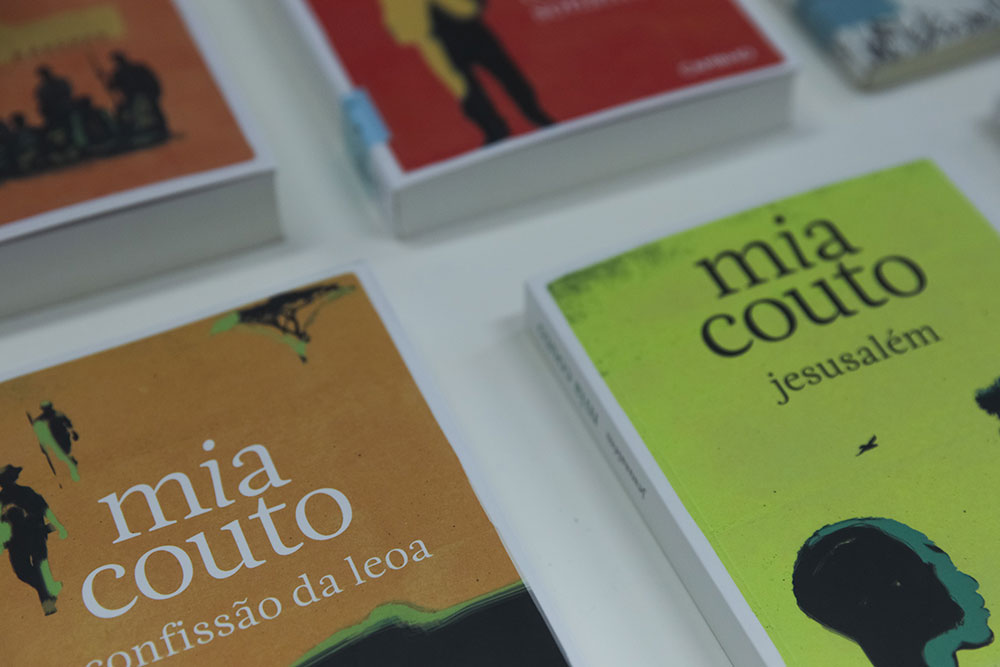 Mia Couto - Ciclo Autor do Mês - Biblioteca