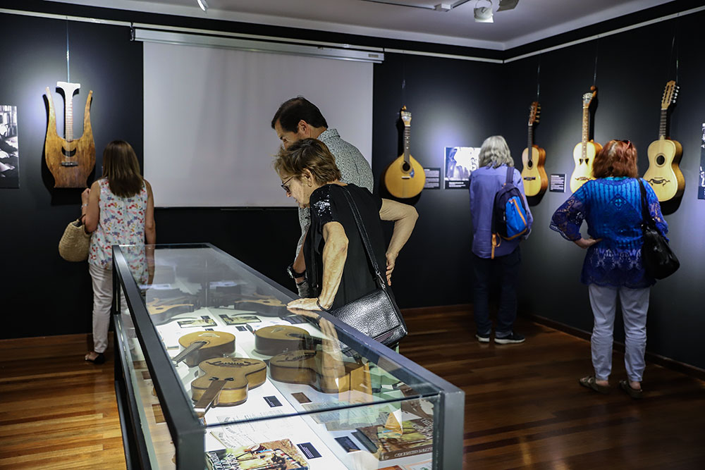 Os Cordofones - Exposição de instrumentos tradicionais portugueses da coleção de Albano Almeida - Museu do Trabalho Michel Giacometti