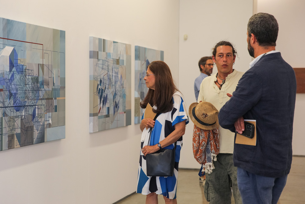 Pedro Besugo expõe 'Blue Grid' na Casa da Cultura