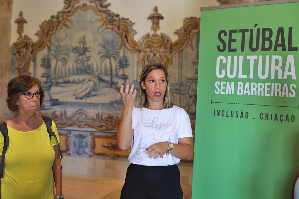 Setúbal Cultura sem Barreiras - Visita com intérprete em língua gestual portuguesa - Museu de Setúbal/Convento de Jesus