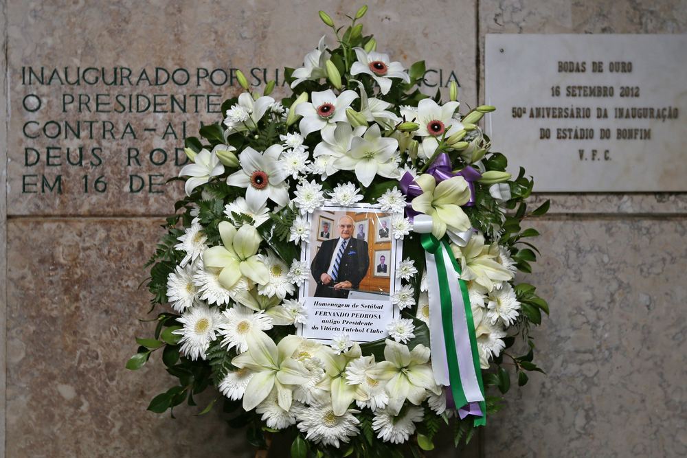 Homenagem a Fernando Pedrosa - deposição de coroa de flores - Estádio do Bonfim