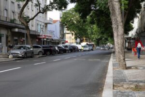 Repavimentação das avenidas Alexandre Herculano, 5 de Outubro e Dr. Manuel de Arriaga e da Rua Alferes Pinto Vidigal