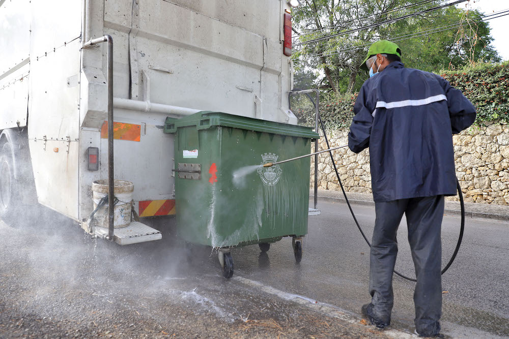Higiene Urbana | Lavagem de contentores de superfície - Azeitão