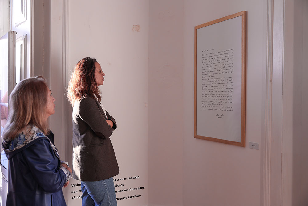Inauguração da exposição A Arte e o Néctar da Vida, que reúne trabalhos de oito pintores e textos de oito pensadores na Galeria Municipal do Banco de Portugal.