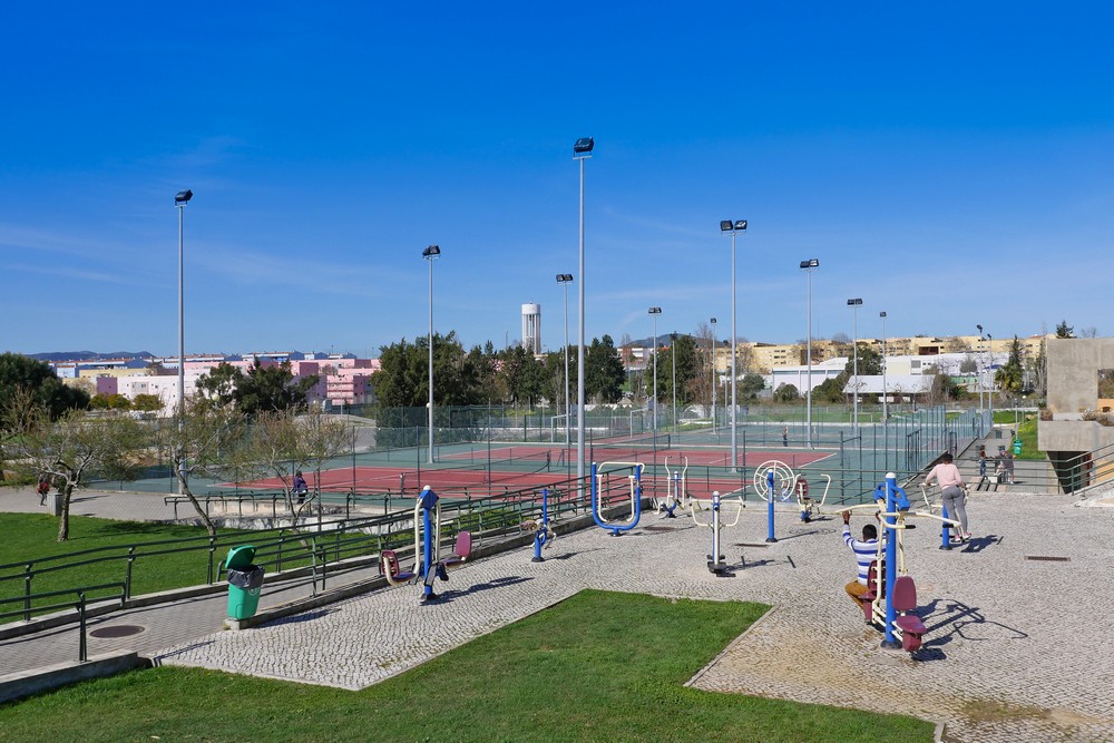 Campos desportivos do Parque Verde da Bela Vista.