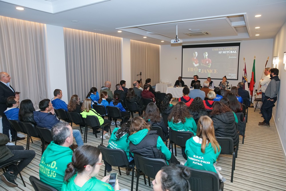 Apresentação de Janice e Fifó como Embaixadoras do Futsal Feminino da Associação de Futebol de Setúbal.