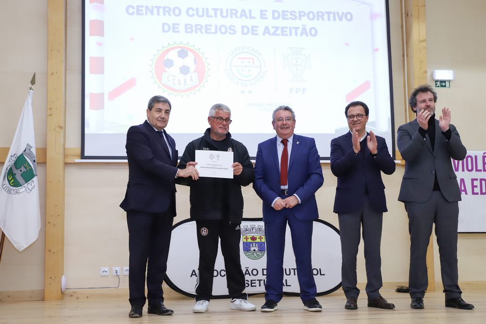 Centro Cultural e Desportivo de Brejos de Azeitão distinguido pela Federação Portuguesa de Futebol ao nível da formação
