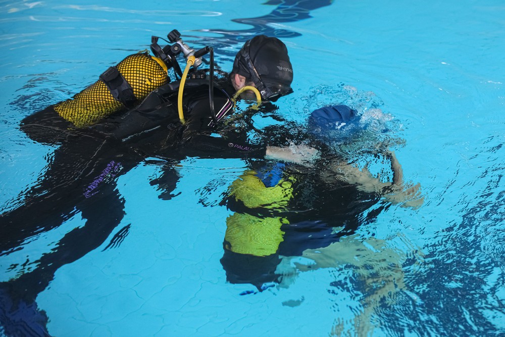 Batismo de mergulho na segunda atividade do Kids Dive 2022/2023, que envolve 120 alunos de quatro escolas de Setúbal.