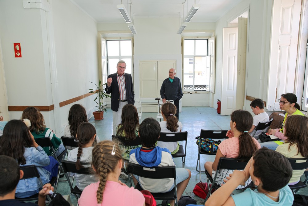 Câmara Municipal organizou dois encontros intergeracionais, com alunos do ensino básico, sobre a sociedade portuguesa antes e depois do 25 de Abril