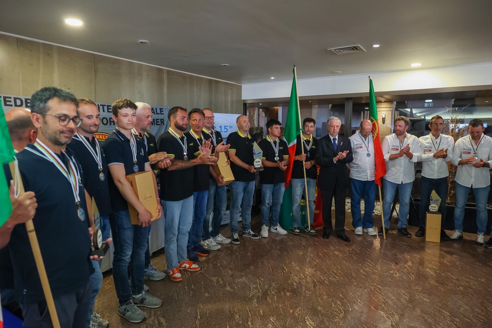 Cerimónia de encerramento do 15.º Campeonato do Mundo de Pesca em Barco Fundeado de Clubes