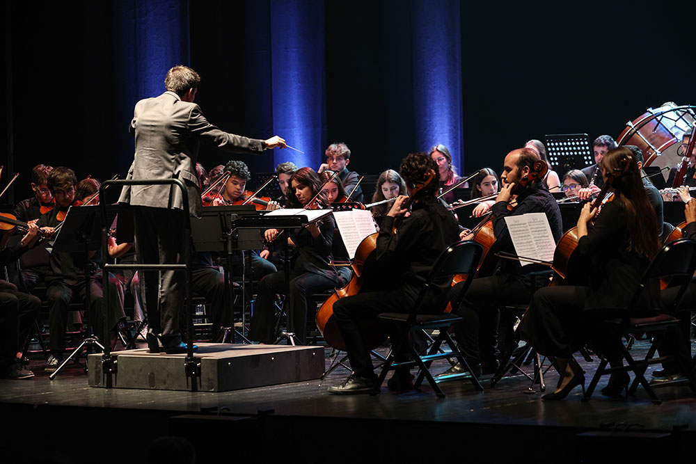 Festival Internacional de Música de Setúbal - Orquestra Sinfónica do Festival Internacional de Música de Setúbal, dirigida pelo maestro Pablo Urbina