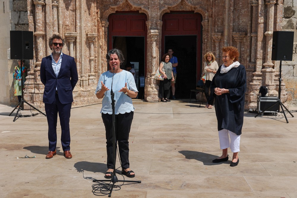 Desfile de percussão deu início ao 11.º Festival Internacional de Música de Setúbal - Vice-presidente da Câmara, Carla Guerreiro, com o vereador Pedro Pina e Lady Helen Hamlyn