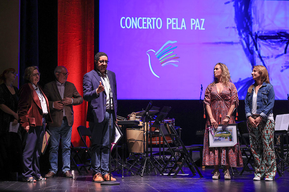 Concerto pela Paz - Zeca Tocado por Miúdos - Conservatório Regional e Academia de Dança Contemporânea de Setúbal