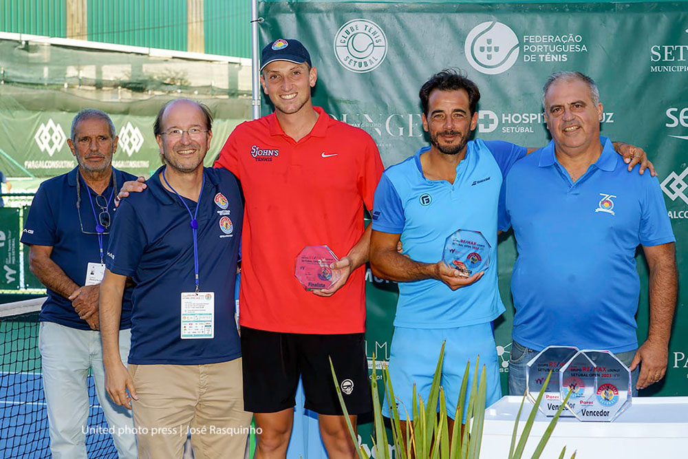 Diogo Marques, jogador do Clube de Ténis de Setúbal que fazia a estreia em finais, e Fred Gil foram os finalistas vencidos em pares no Setúbal Open 2023