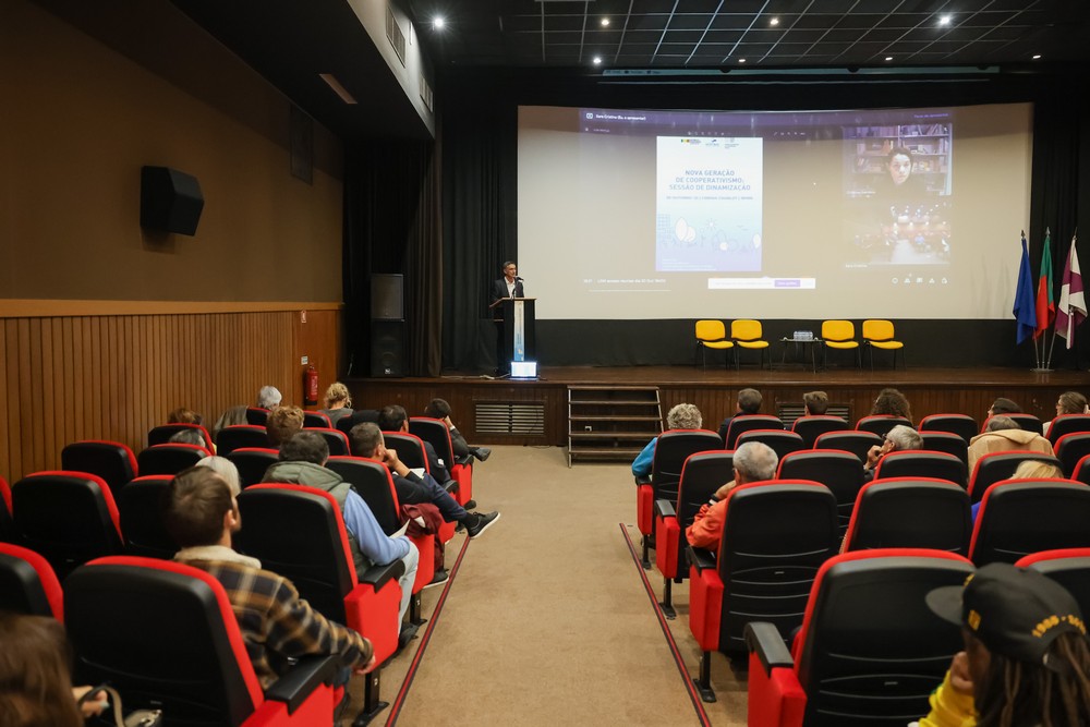 Sessão de dinamização sobre Nova Geração de Cooperativismo, no Cinema Charlot - Auditório Municipal