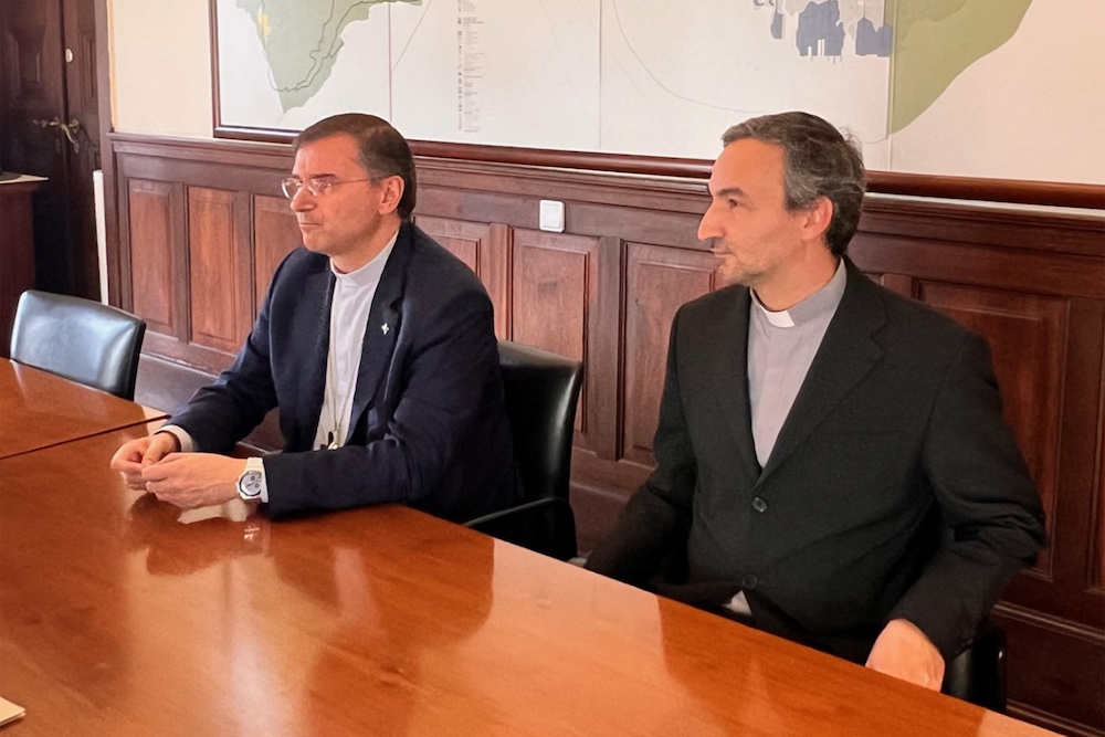O presidente da Câmara Municipal, André Martins, recebeu nos Paços do Concelho o novo bispo de Setúbal, D. Américo Aguiar