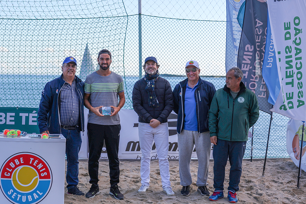 Torneio de ténis de praia comemorativo do 75.º aniversário do Clube de Ténis de Setúbal - vereador do Desporto, Pedro Pina, marcou presença