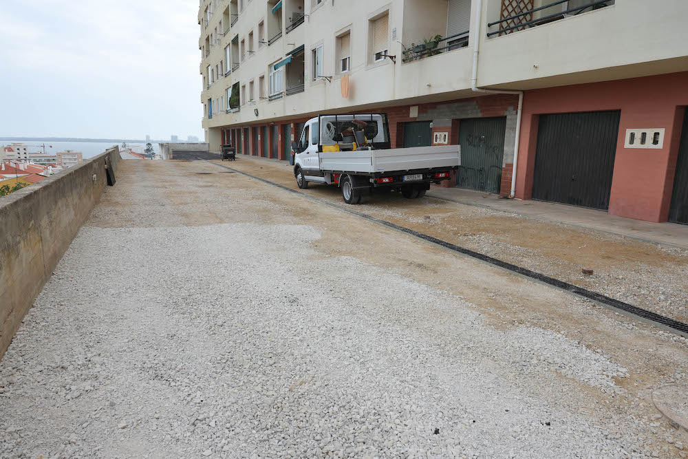 Estrutura de contenção entre as ruas Óscar Pacheco e da Palhavã