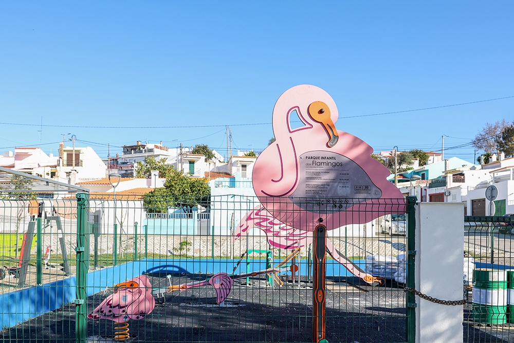 Construção do Parque Infantil Os Flamingos, na Quinta do Meio, nas Praias do Sado