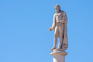 Estátua de Bocage