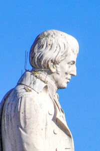 Estátua de Bocage