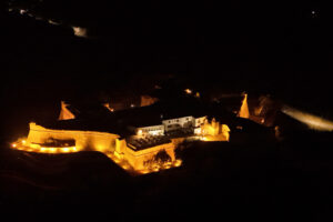 Forte de São Filipe visto à noite