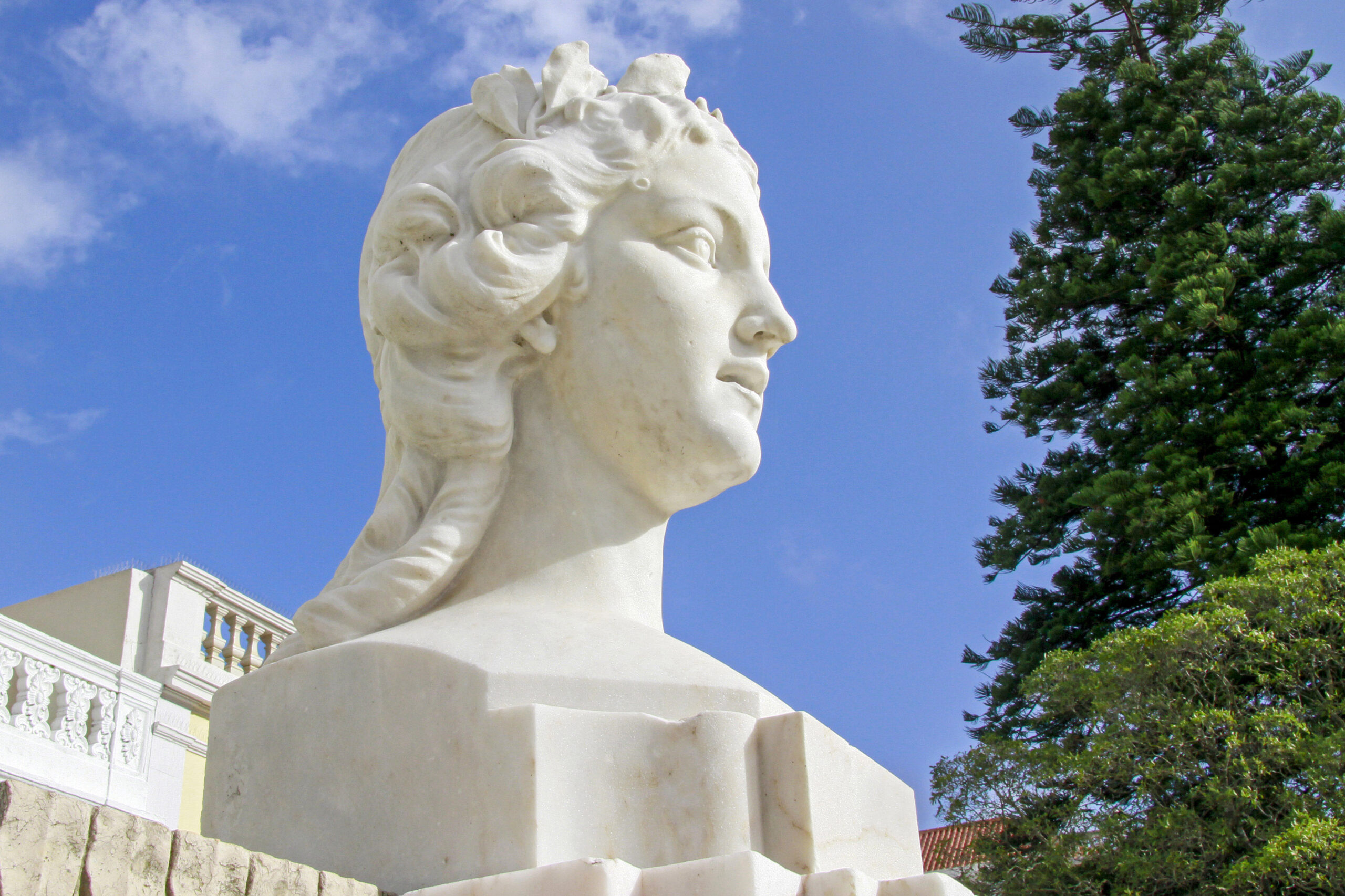 Glorieta a Luísa Todi