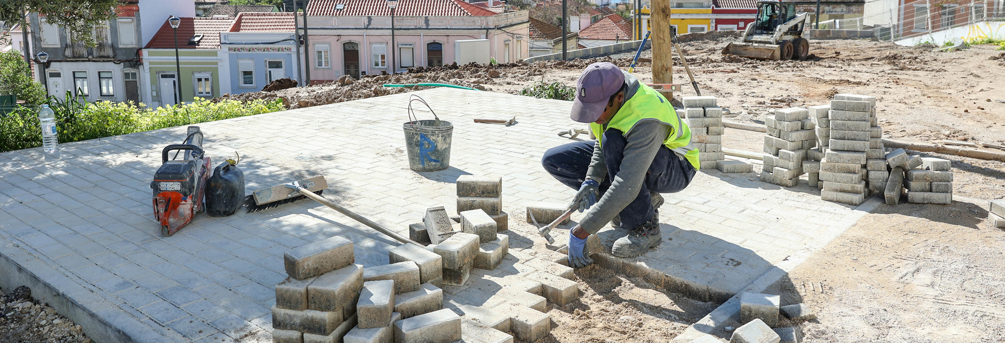 Construção do caminho e auditório do Bairro dos Pescadores