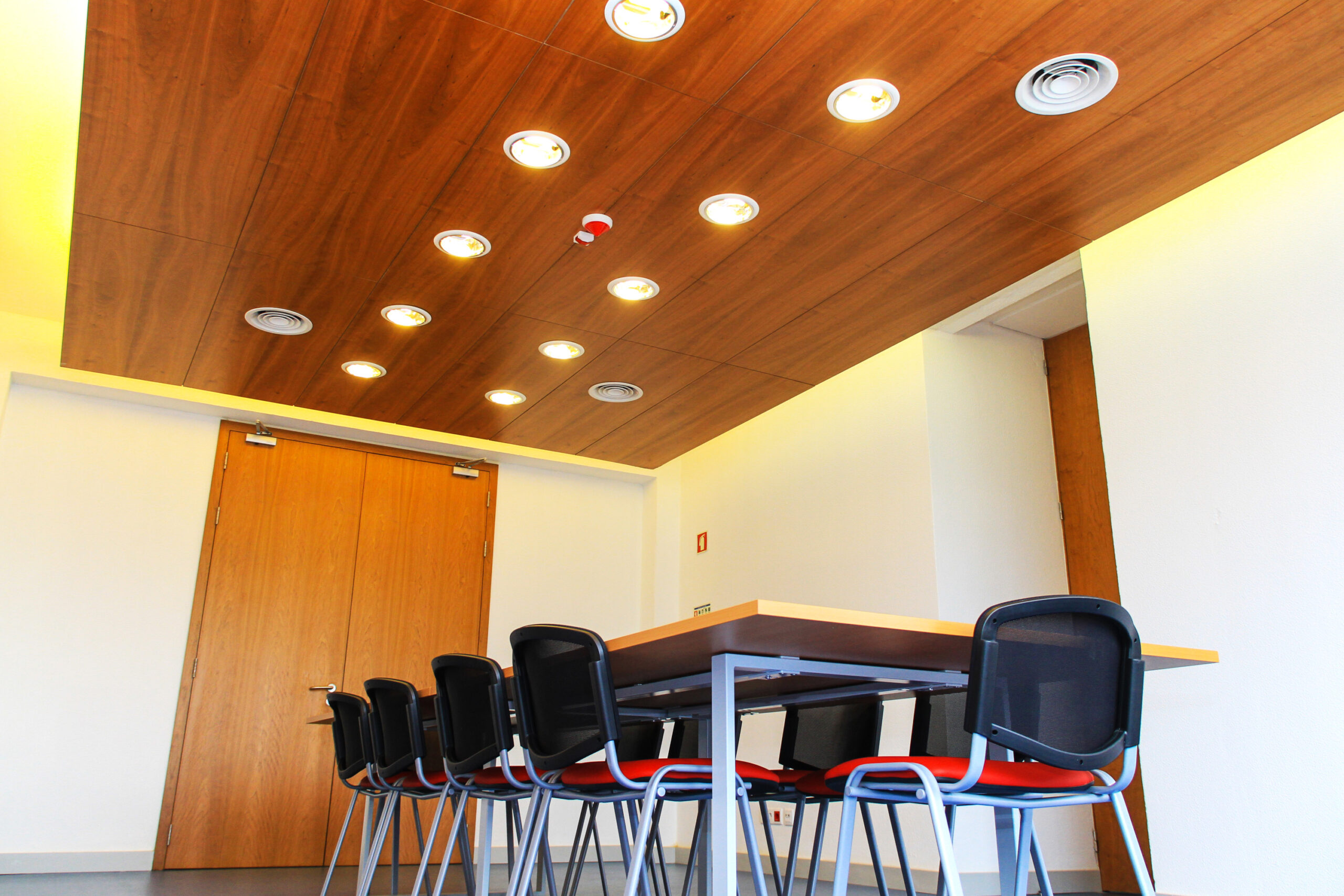 NNIES – Ninho de Novas Iniciativas Empresariais