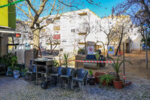 Construção do espaço público nas traseiras da Rua de Vanicelos e da Praceta das Amoreiras