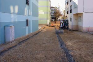 Construção do espaço público nas traseiras da Rua de Vanicelos e da Praceta das Amoreiras