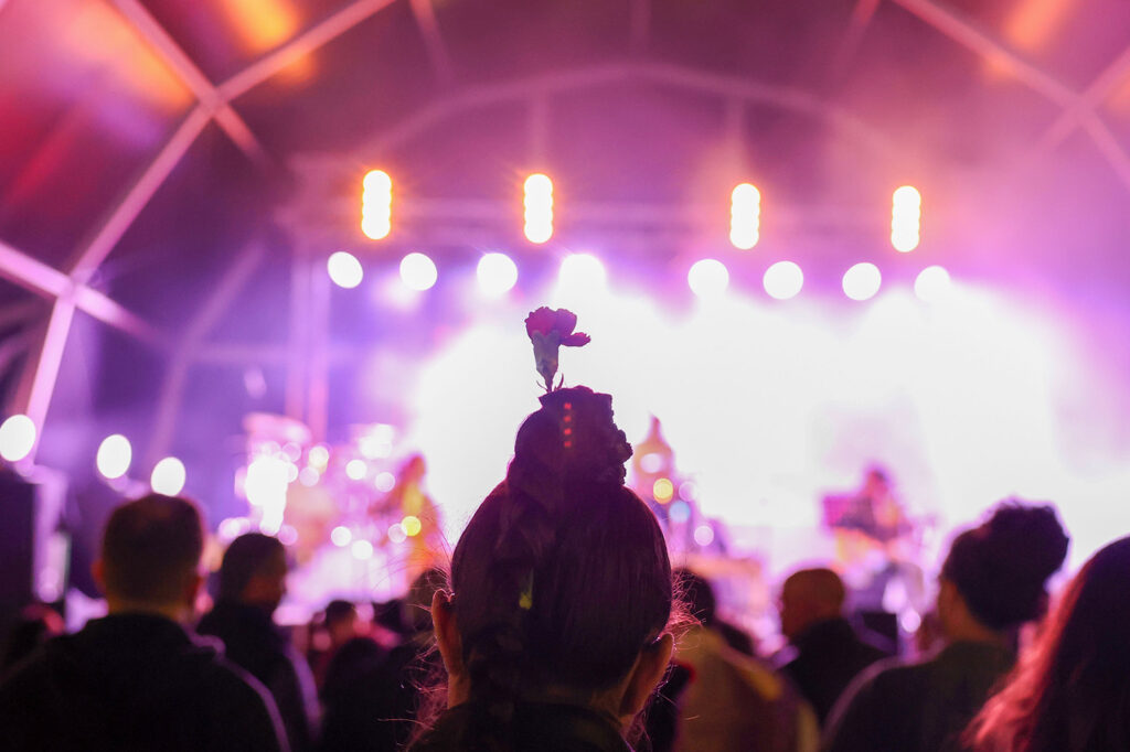 Entre vozes e acordes de liberdade, celebrámos Abril como ele merece, vivo, cantado e sentido no coração.