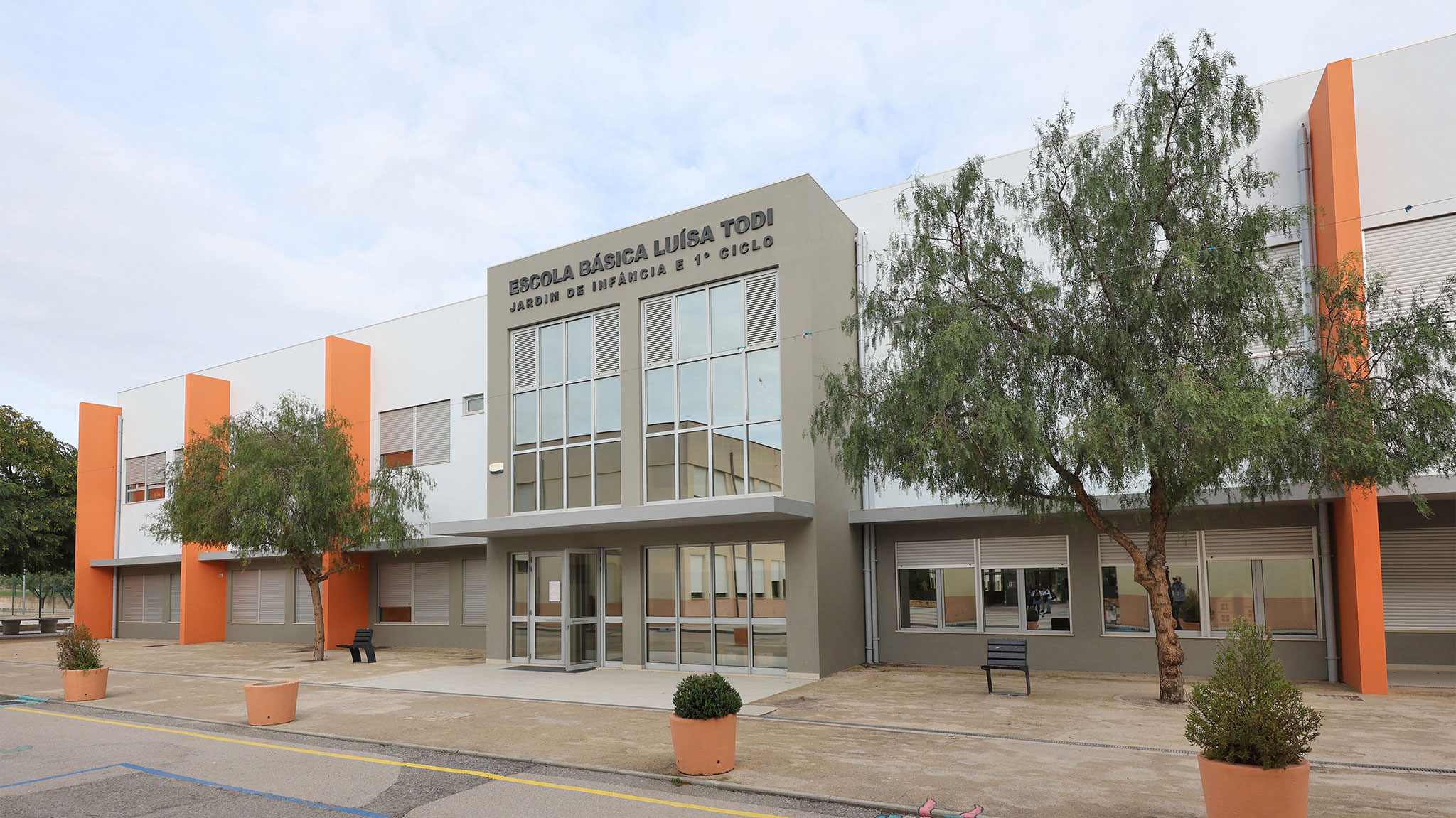 Escola Básica Luísa Todi