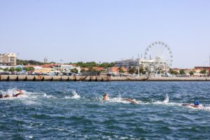 Entre braçadas, superação e paisagens de cortar a respiração, Setúbal recebeu a grande final da Taça do Mundo de Natação em Águas Abertas.