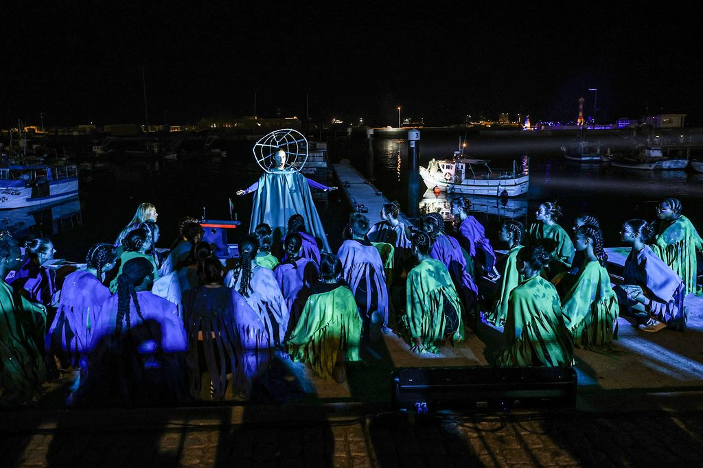 Um espetáculo inesquecível que honrou a nossa comunidade piscatória e encheu a frente ribeirinha com o talento dos artistas de Setúbal